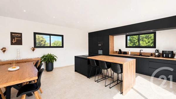 Maison à vendre  4 pièces - 157,55 m 2   UCHAUD  - 30