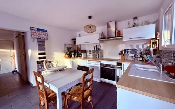 Maison à vendre    4 pièces •  Vauvert