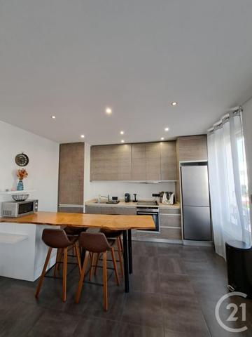 Appartement F3 à vendre  3 pièces - 54,50 m2 ST MAUR DES FOSSES - 94