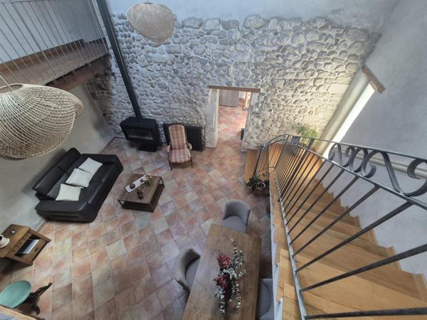 Eyragues (13630) EYRAGUES (13630) - MAISON DE VILLAGE AVEC BEL EXTERIEUR ET GARAGE