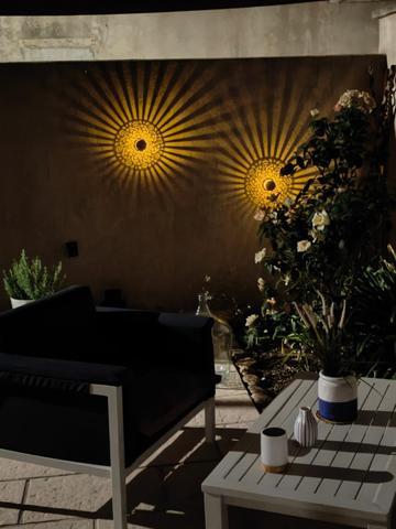 Eyragues (13630) EYRAGUES (13630) - MAISON DE VILLAGE AVEC BEL EXTERIEUR ET GARAGE