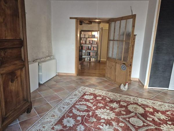 Eyragues (13630) EYRAGUES (13630) - MAISON DE VILLAGE AVEC BEL EXTERIEUR ET GARAGE