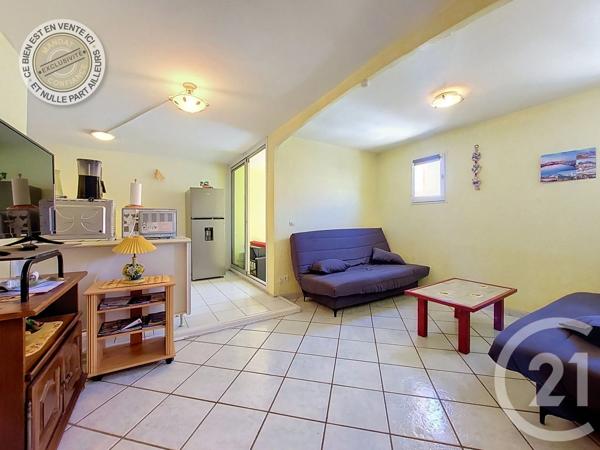 Appartement T2 à vendre  2 pièces - 45 m 2   LE BARCARES  - 66