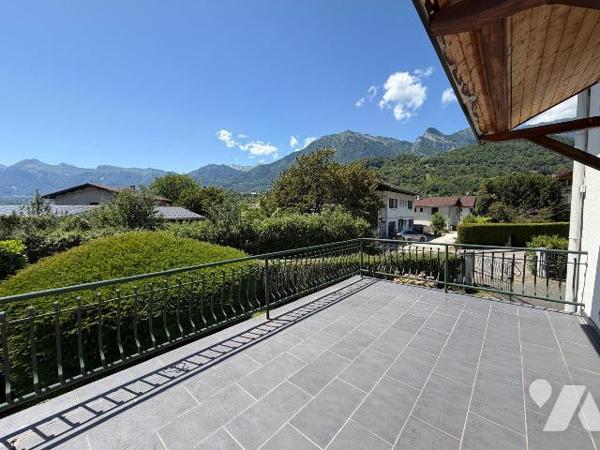 EXCLUSIVITE - ALBERTVILLE - QUARTIER SAINT SIGISMOND - 755 m² de terrain-5 CHAMBRES - 3 GARAGES