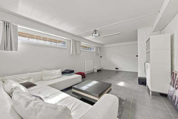 Vente Maison de luxe Prévessin-Moëns 8 Pièces 564 m²