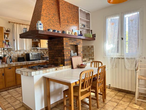 Manosque (04100) MAISON EN CAMPAGNE A DEUX PAS DES COMMERCES