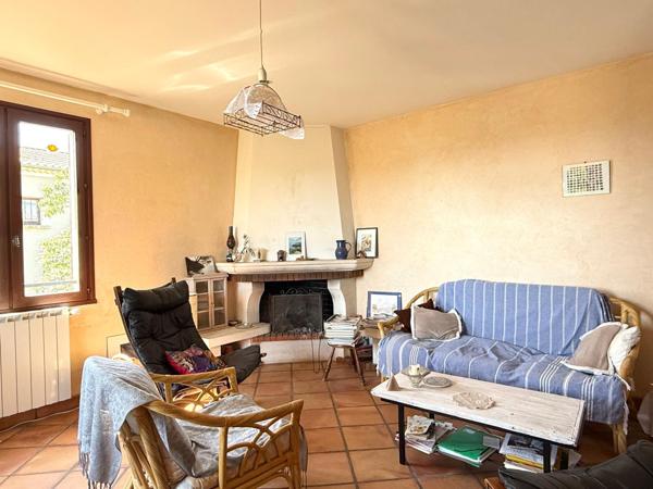 Manosque (04100) MAISON EN CAMPAGNE A DEUX PAS DES COMMERCES