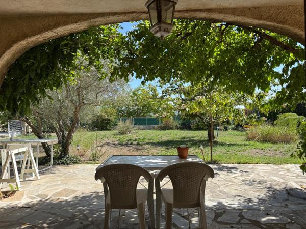 Manosque (04100) MAISON EN CAMPAGNE A DEUX PAS DES COMMERCES