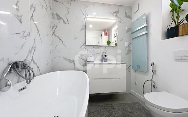 Maison à vendre    6 pièces •  Chantilly