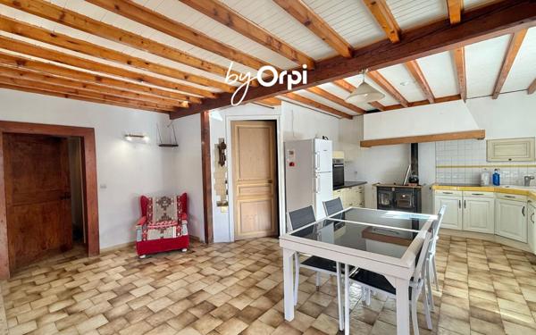 Maison à vendre    6 pièces •  Rencurel