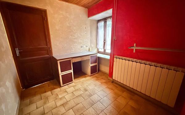 Maison à vendre    6 pièces •  Rencurel