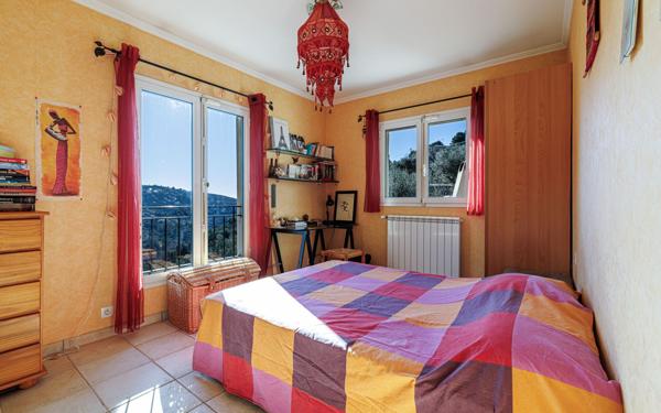 Maison à vendre    7 pièces • 160 m2 Aspremont