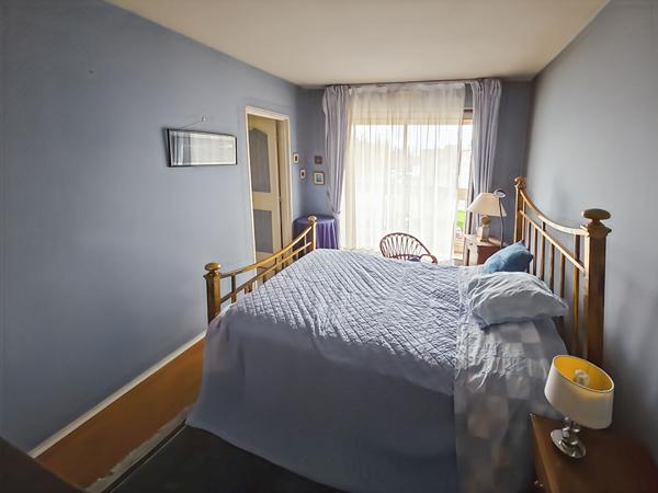 Appartement Verrieres Le Buisson 4 pièce(s)- 