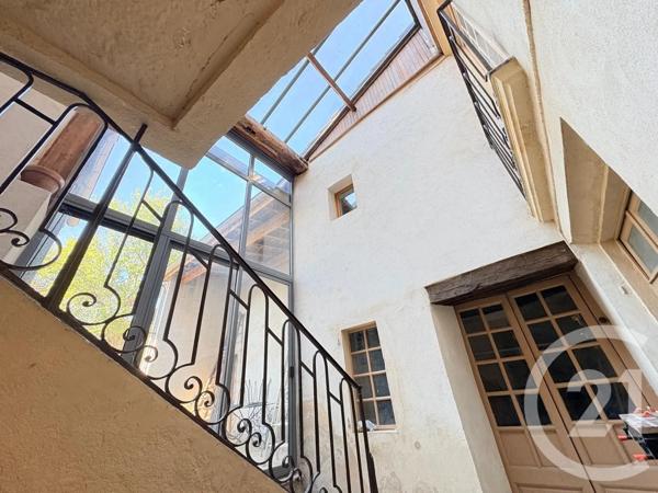 Maison à vendre  7 pièces - 245 m 2   BOURG EN BRESSE  - 01