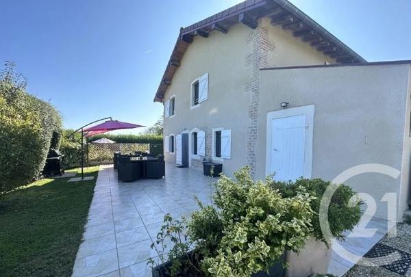 Maison à vendre  7 pièces - 245 m 2   BOURG EN BRESSE  - 01