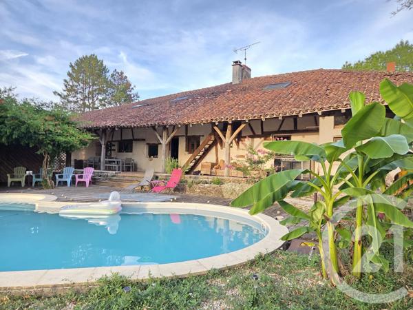 Maison à vendre  7 pièces - 245 m 2   BOURG EN BRESSE  - 01