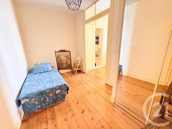 Maison à vendre  7 pièces - 245 m 2   BOURG EN BRESSE  - 01
