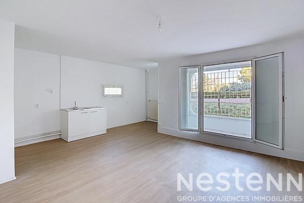 Appartement Draguignan - Studio de 54m² avec ASCENSEUR et BALCON et TERRASSE