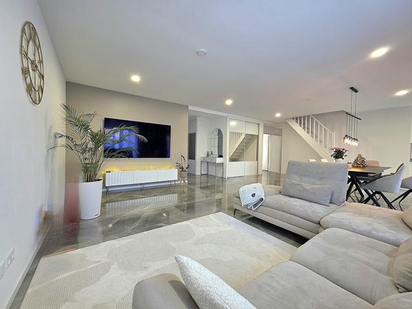 AV VENDRE MAISON RÉCENTE 2022