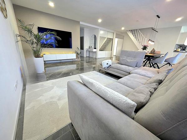 AV VENDRE MAISON RÉCENTE 2022