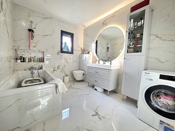 AV VENDRE MAISON RÉCENTE 2022