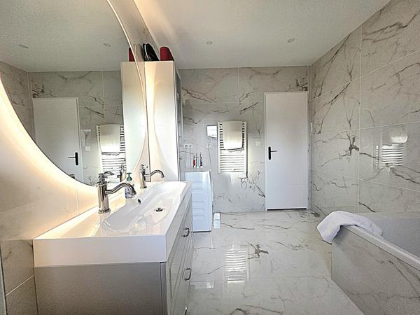 AV VENDRE MAISON RÉCENTE 2022