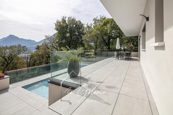 MAISON D’ARCHITECTE LE FONTANIL-CORNILLON