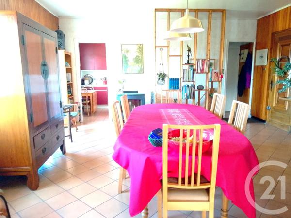 Maison à vendre  7 pièces - 162 m 2   VOIRON  - 38