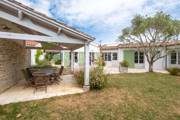 Maison familiale au coeur du village à deux pas de la mer