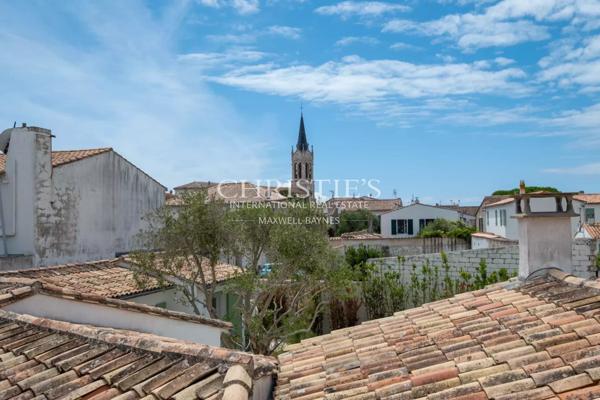 Maison familiale au coeur du village à deux pas de la mer