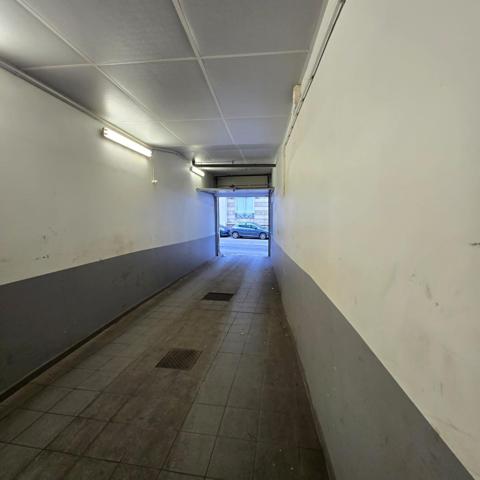 Local commercial polyvalent au centre de Nancy