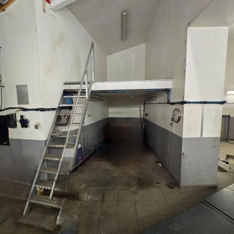 Local commercial polyvalent au centre de Nancy