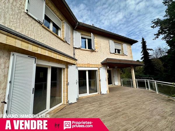 Grande maison familiale 238 m² - 7 chambres - jardin & garages - Brive-la-Gaillarde