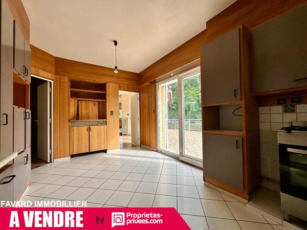 Grande maison familiale 238 m² - 7 chambres - jardin & garages - Brive-la-Gaillarde