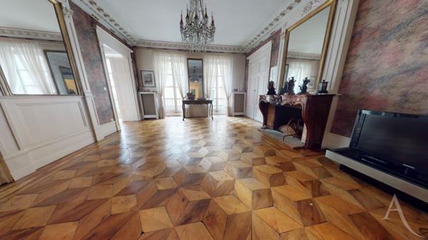 Bureaux Grenoble 6 pièces 196 m2