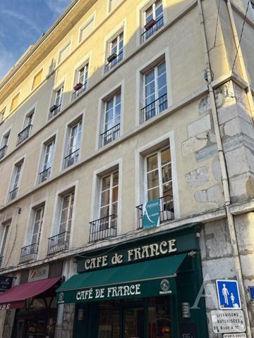 Bureaux Grenoble 6 pièces 196 m2