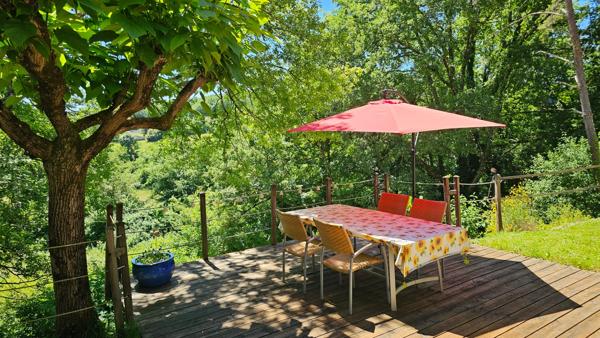 Maison à vendre 6 pièces LA CROIX BLANCHE (47)-Grand garage et Grand terrain