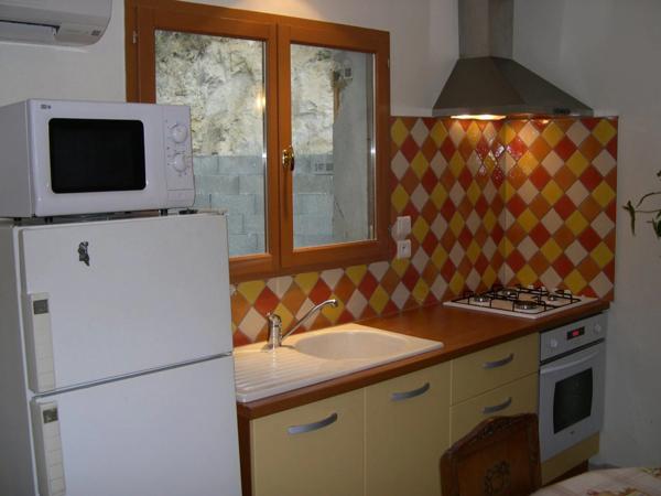 Maison à vendre 6 pièces LA CROIX BLANCHE (47)-Grand garage et Grand terrain
