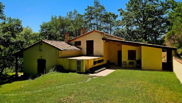 Maison à vendre 6 pièces LA CROIX BLANCHE (47)-Grand garage et Grand terrain