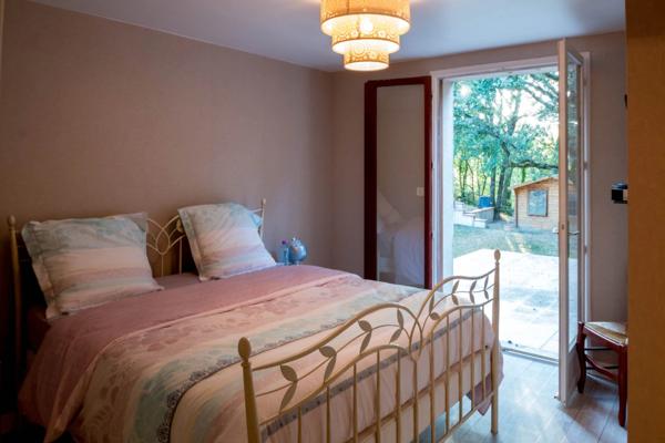 Maison à vendre 6 pièces LA CROIX BLANCHE (47)-Grand garage et Grand terrain