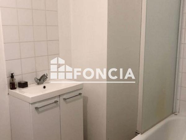 Location Appartement 3 pièces 52.6 m² - 7 PLACE DES MARRONNIERS Blesmes 02400