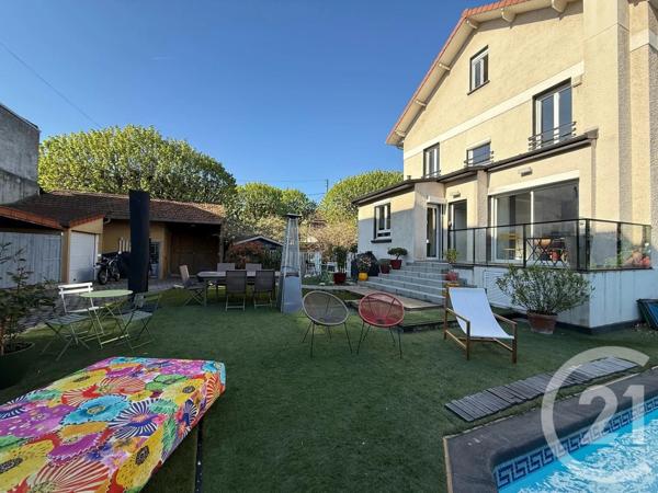 Maison à vendre  6 pièces - 191,11 m2 ST MAUR DES FOSSES - 94