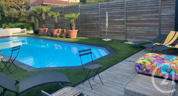 Maison à vendre  6 pièces - 191,11 m2 ST MAUR DES FOSSES - 94