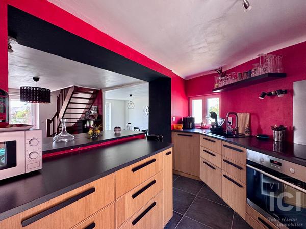 Maison - 2 chambres - 73m² - Saint Etienne De Montluc