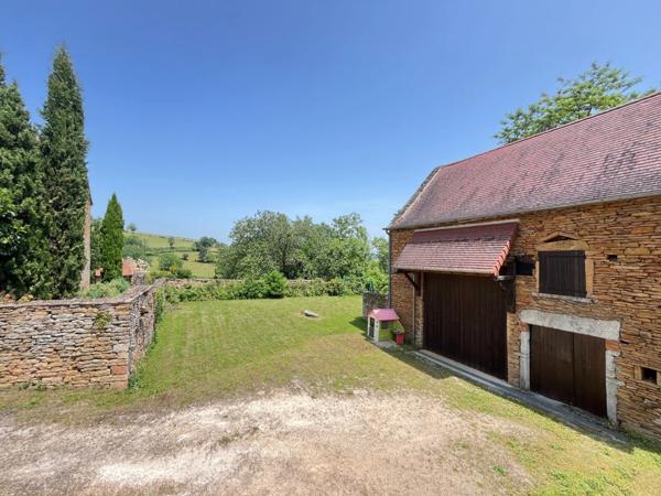 Ensemble immobilie à vendre 7 pièces entre ST GENGOUX LE NATIONAL et CLUNY (71)