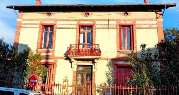 Vente Maison 7 pièces 210 m2 à Castres