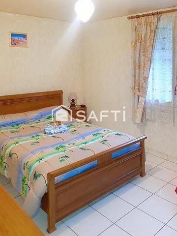 Maison de 1981 de 75m² sans vis à vis sur une magnifique parcelle de 2277m² avec une vue exceptionnelle sur la Chartreuse