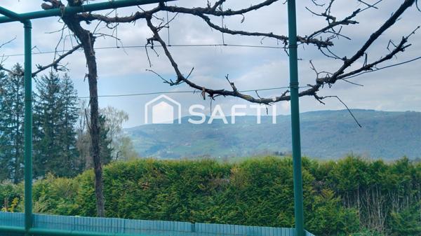 Maison de 1981 de 75m² sans vis à vis sur une magnifique parcelle de 2277m² avec une vue exceptionnelle sur la Chartreuse