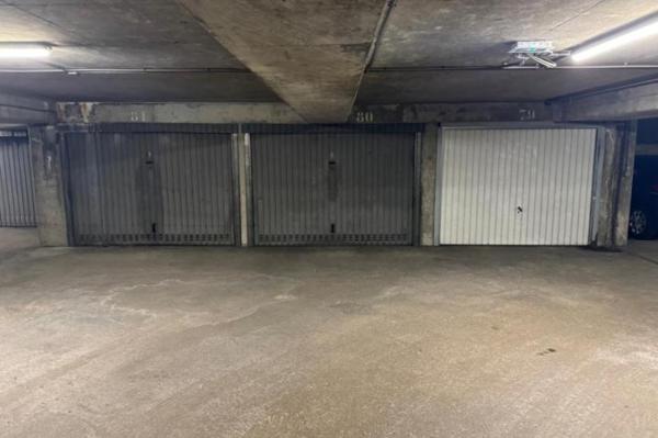 Vente - Garage Paris (75015)