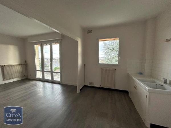 Appartement à louer 2 pièces 53.62m² Blois (41000)